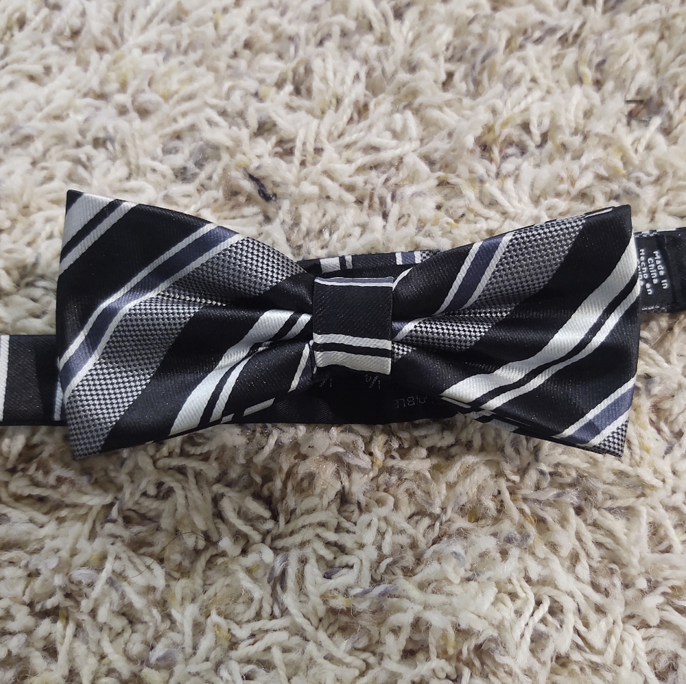 Stripe Bowtie